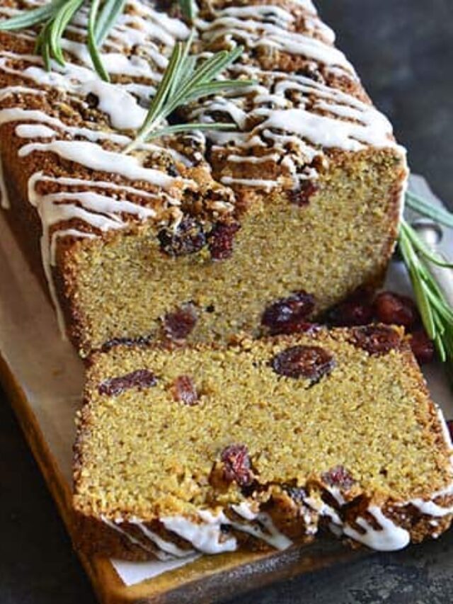 7 Best Ways to Decorate and Serve Christmas Cornbread