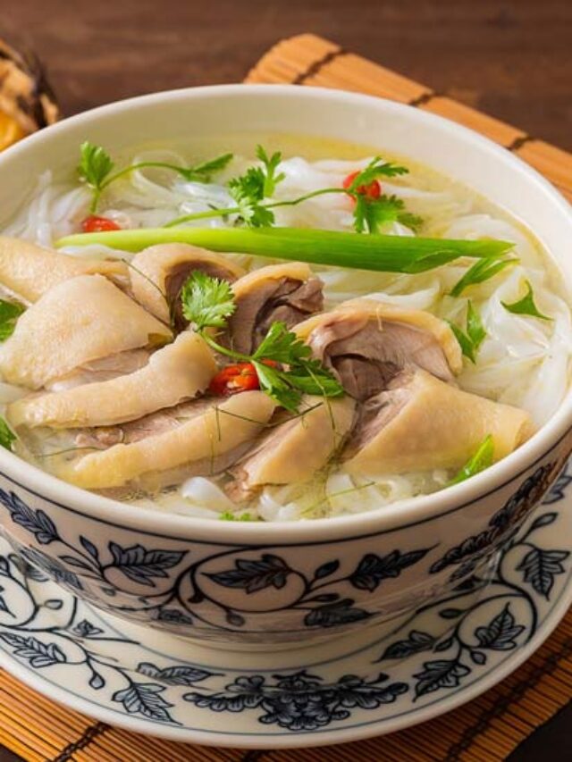 6 Traditional Vietnamese Dishes with a Healthy Twist: Family Will Enjoy It